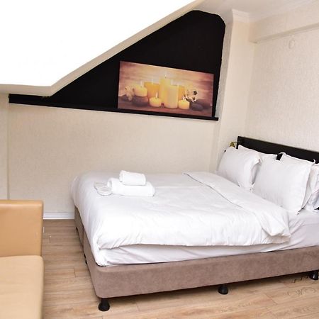 Mates Istiklal Suites Estambul Exterior foto