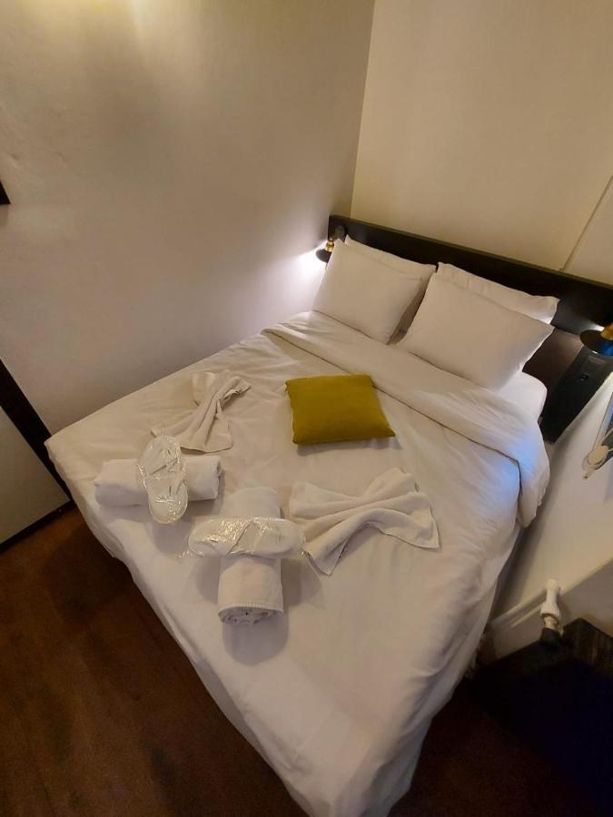 Mates Istiklal Suites Estambul Exterior foto
