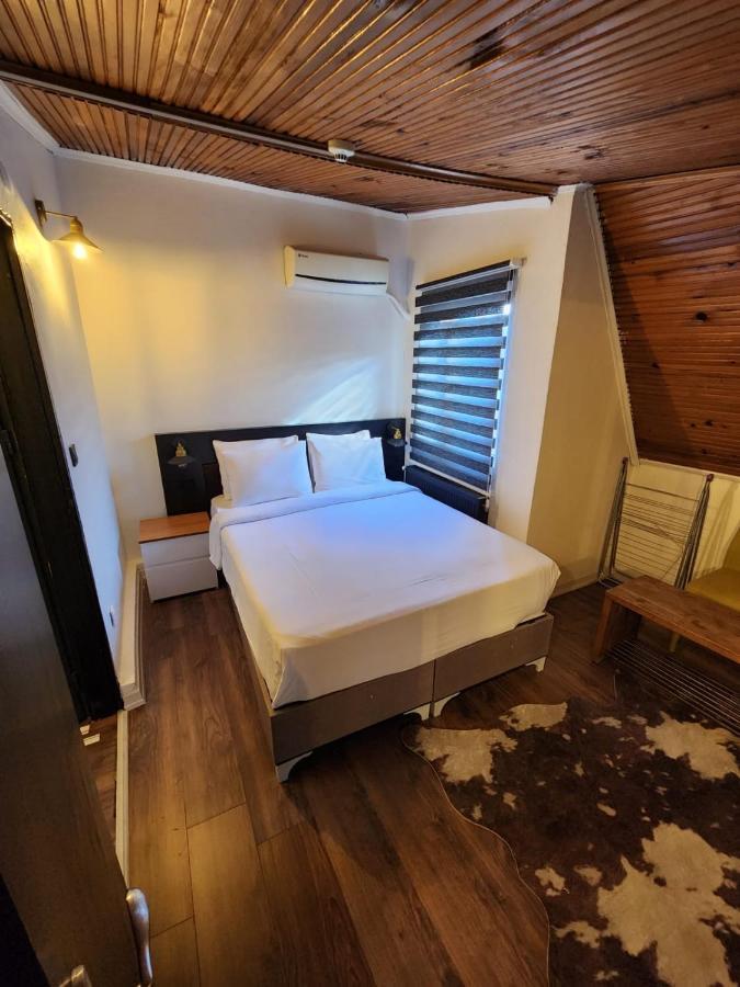 Mates Istiklal Suites Estambul Exterior foto