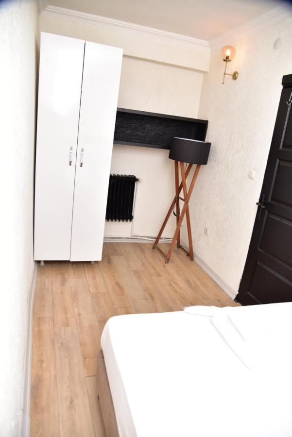 Mates Istiklal Suites Estambul Exterior foto